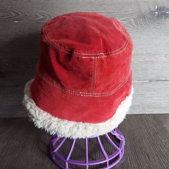 Wilsons Leather Bucket Hat Red With Faux Shearling Lining L-XL - Picture 2 of 6